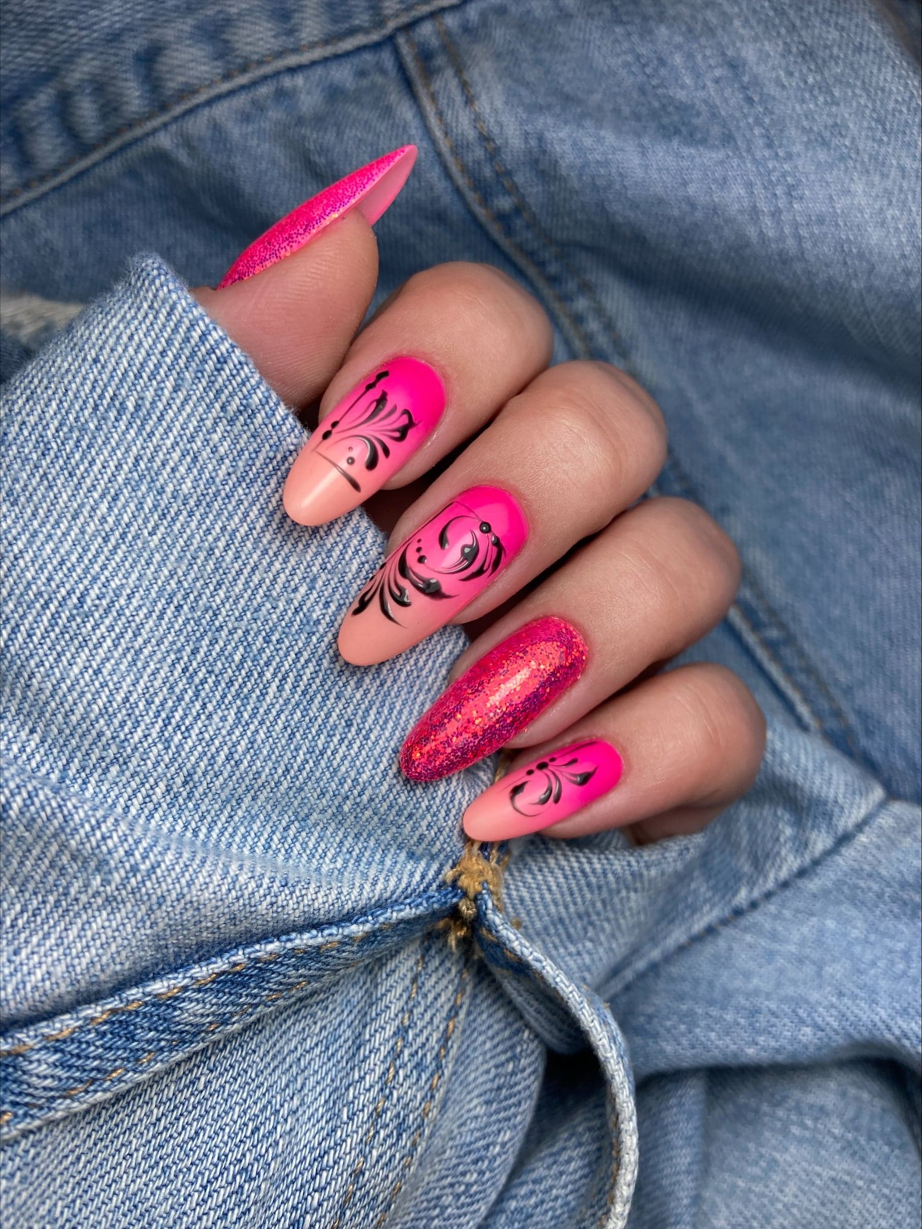 Salon One nail design 25